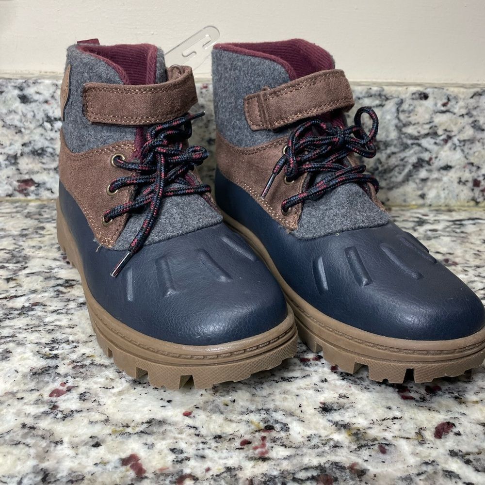 Carter's Navy Blue, Burgundy and Brown Kids Boots (Size: 3 Boys) *NEW* - Picture 8 of 12